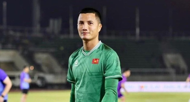 Thủ môn Đình Triệu gặp ngộ độc thực phẩm, vắng mặt trong các trận đấu sắp tới