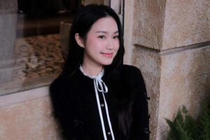 Doãn Hải My Gây Sốt Với Vẻ Đẹp Nổi Bật Sau Màn Hát Tiếng Anh Ấn Tượng